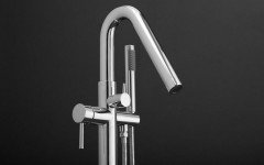 Aquatica Colonna WS Floor Mounted Tub Filler Chrome 08 (web)