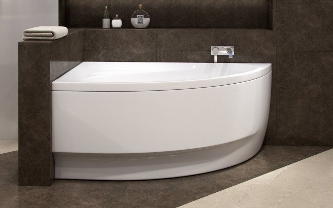 Idea-R-Wht, la vasca da bagno ad angolo di Aquatica in materiale acrilico