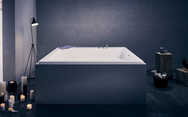 Aquatica Lacus-Wht, la vasca da bagno ad incasso in materiale acrilico