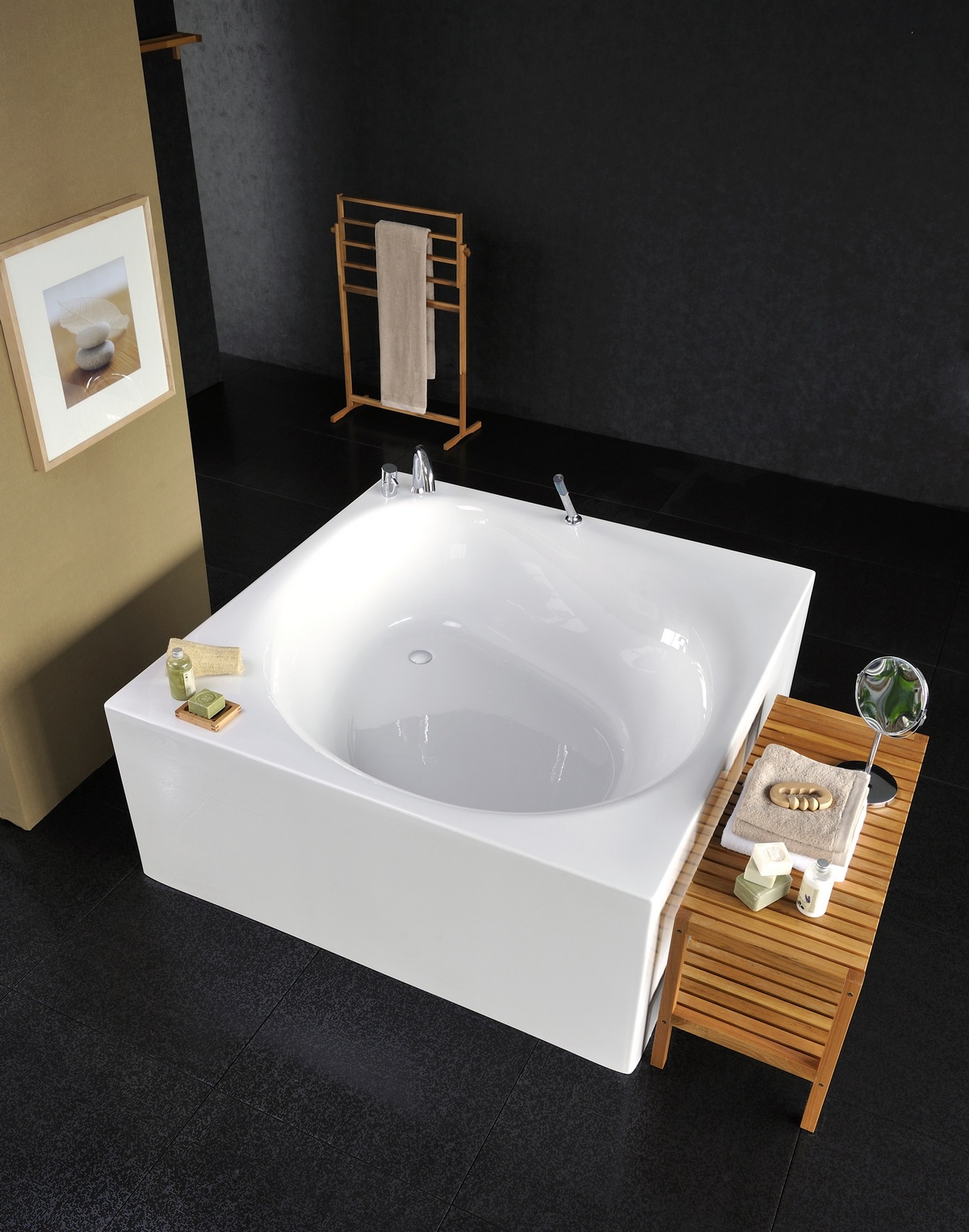 Aquatica Liquid Space, la vasca da bagno quadrata e freestanding Aquatica Liquid Space, la vasca da bagno quadrata e freestanding